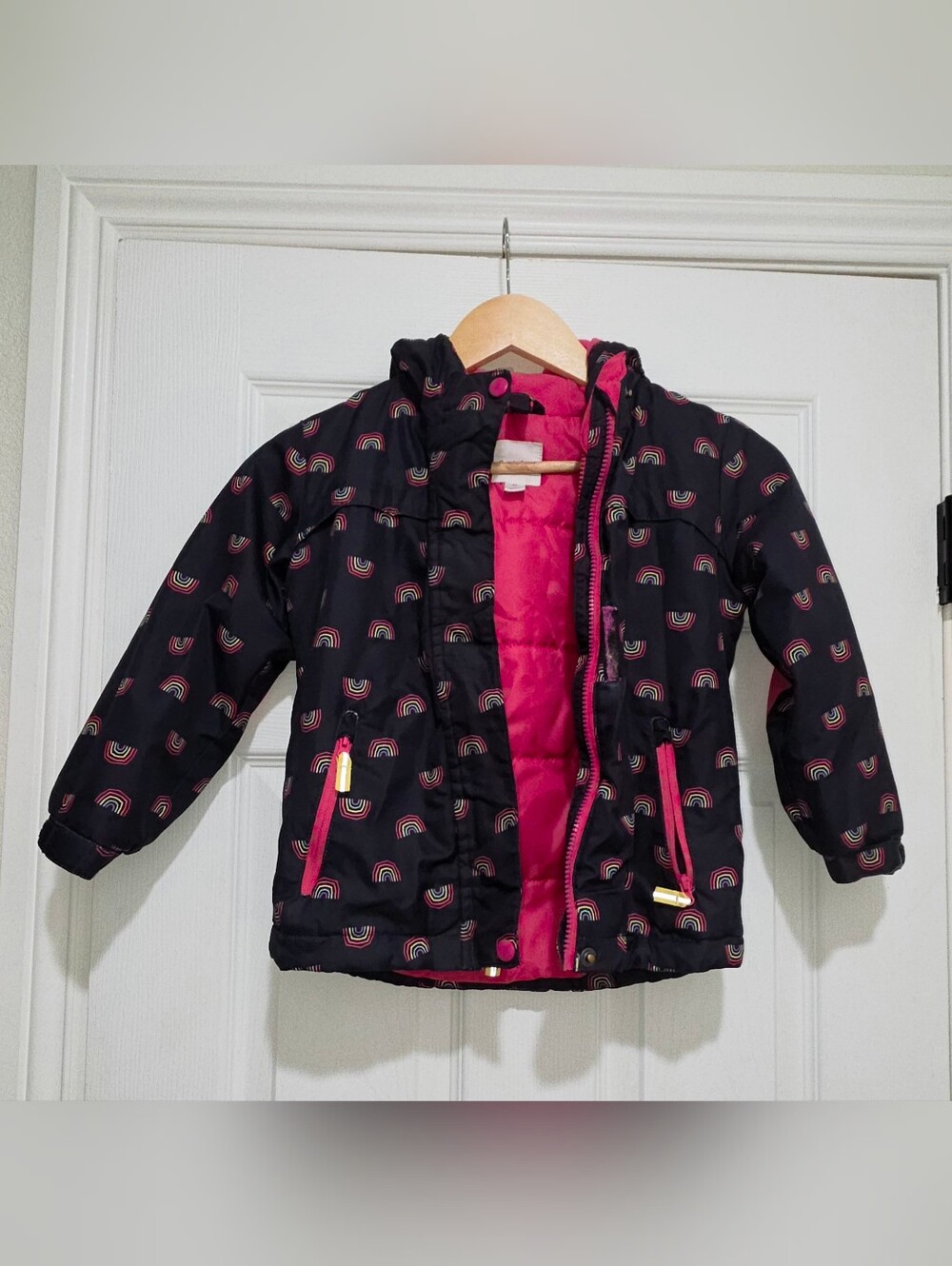 Cat & Jack Girls' Black & Pink Rainbow Print Puffer Jacket, Size 5T